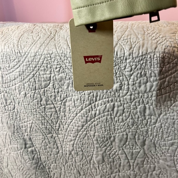 Levi’s Faux Leather Belted Moto Jacket. NWT - Picture 3 of 8